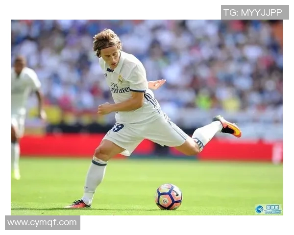 莫德里奇中场大师的优雅舞步与足球艺术的完美交融